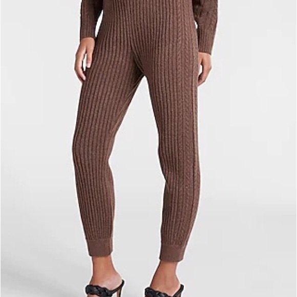 EXPRESS Super CUTE & COZY High Waisted Cable Knit Sweater Joggers SZ M Mocha - Picture 7 of 11